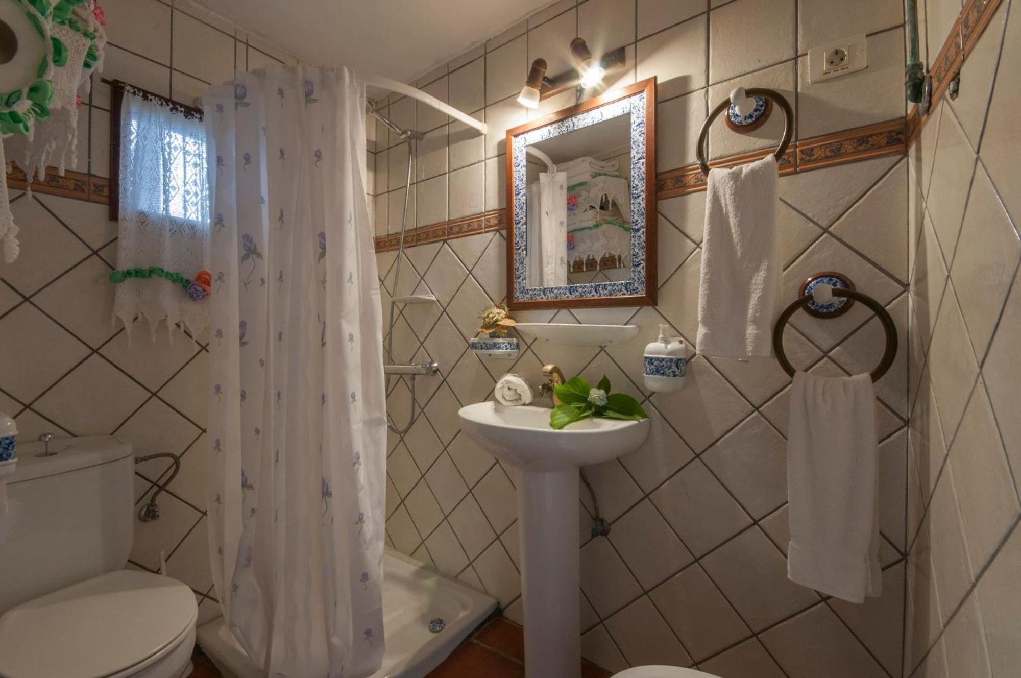 La Burbuja Villa Agua de Fontanales Luaran gambar