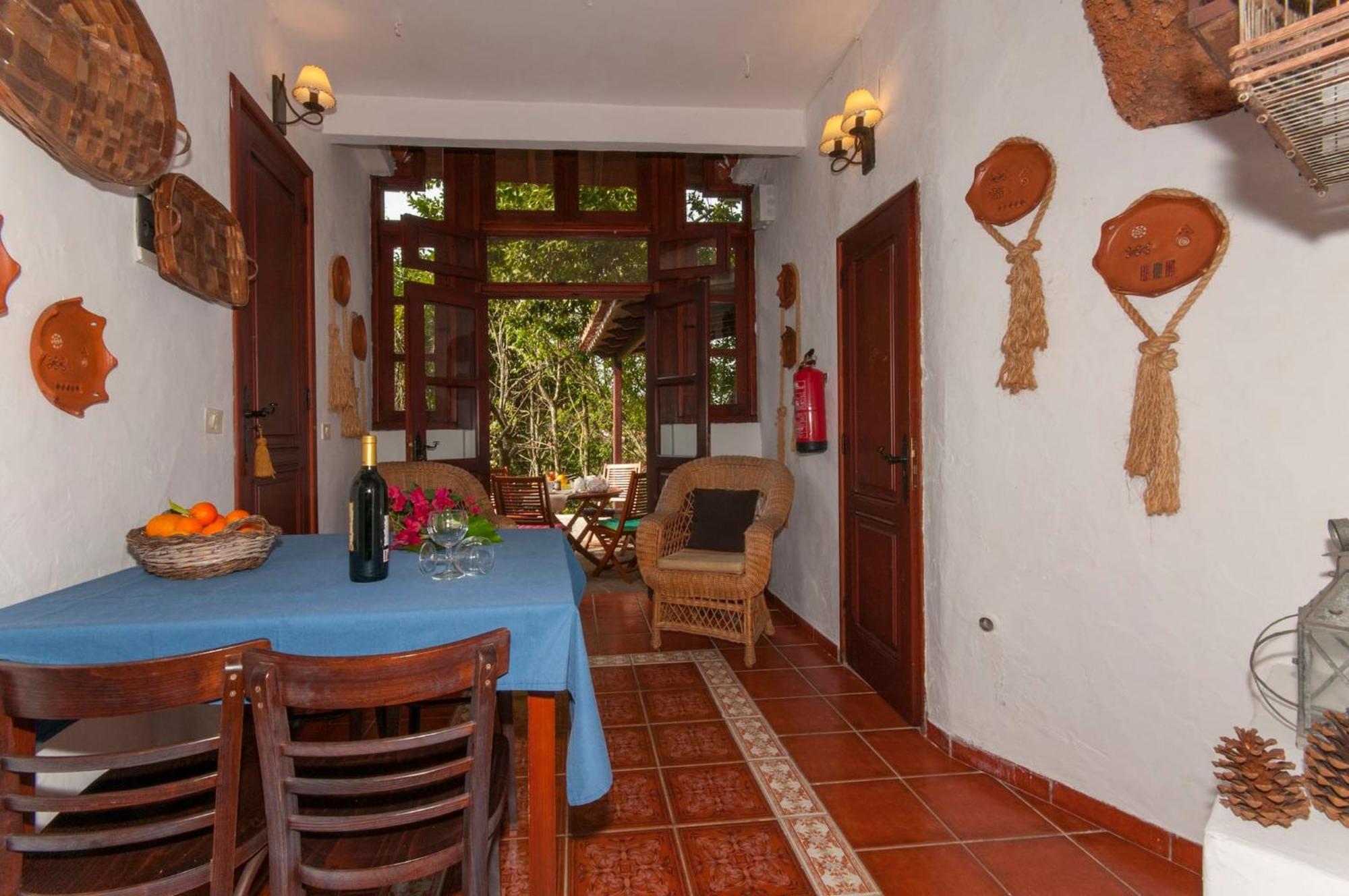 La Burbuja Villa Agua de Fontanales Luaran gambar